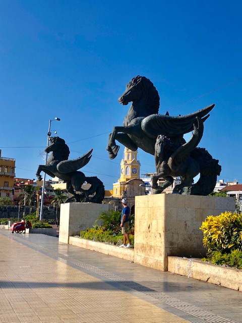 what to do in cartagena, cartagena turismo, tripadvisor cartagena, things to do in Cartagena, colombia, cartagena harbor, pegasys, two pegasys statues