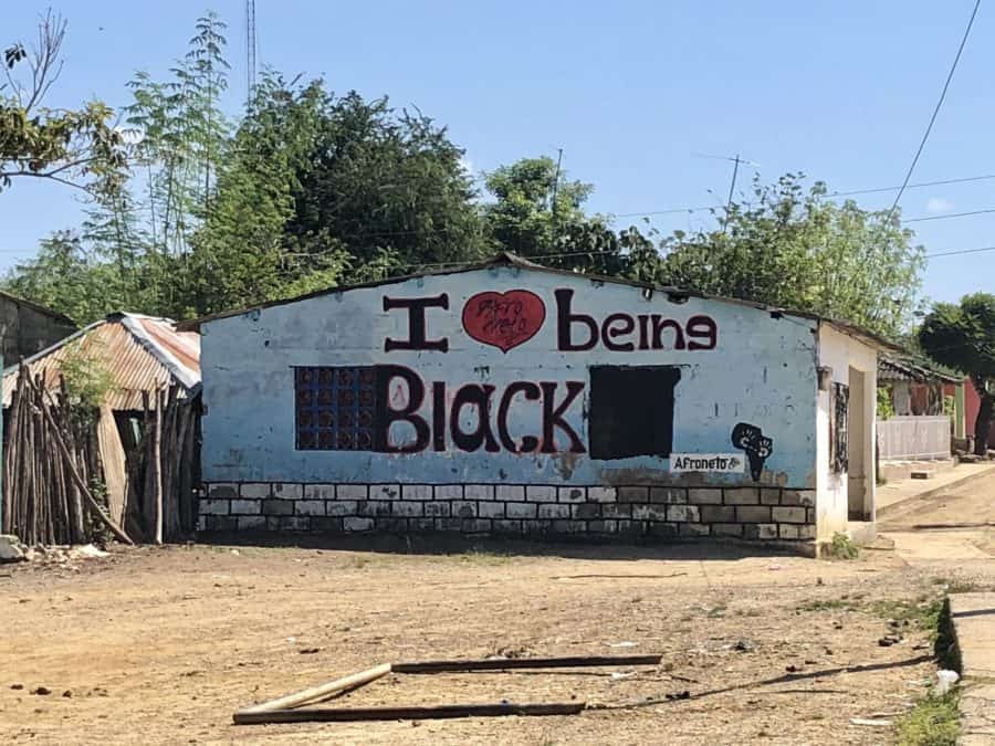 black lives matter, san basilio de palenque, Best day trip from Cartagena, palenque de san basilio, day trips from cartagena, what to do in cartagena, I love being black mural