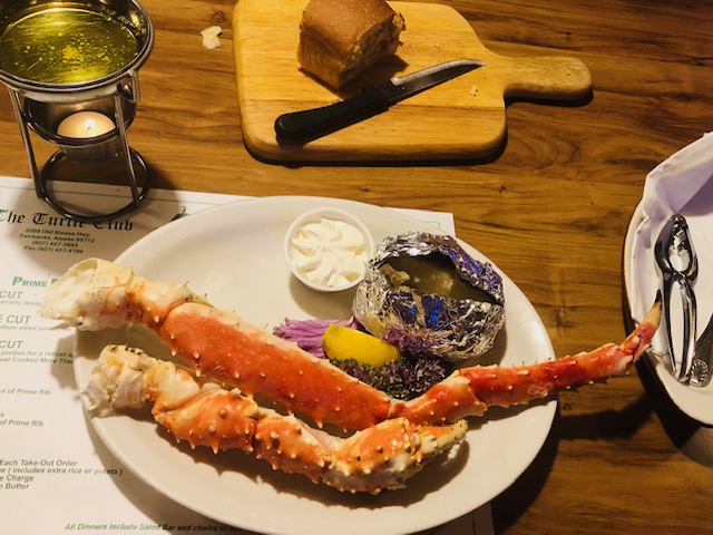 places to eat in Fairbanks, restaurants in Fairbanks, where to eat in fairbanks, king crab, king crab legs, turtle club