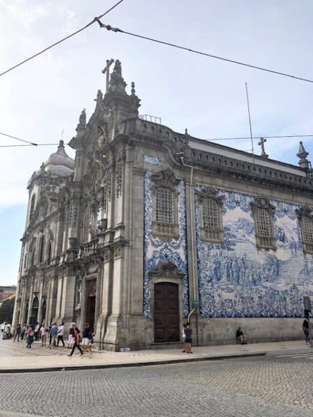 Carmo Church, Carmelitas Church, Porto, Portugal, things to see in porto, things to do in porto, azuelos, portuguese tile