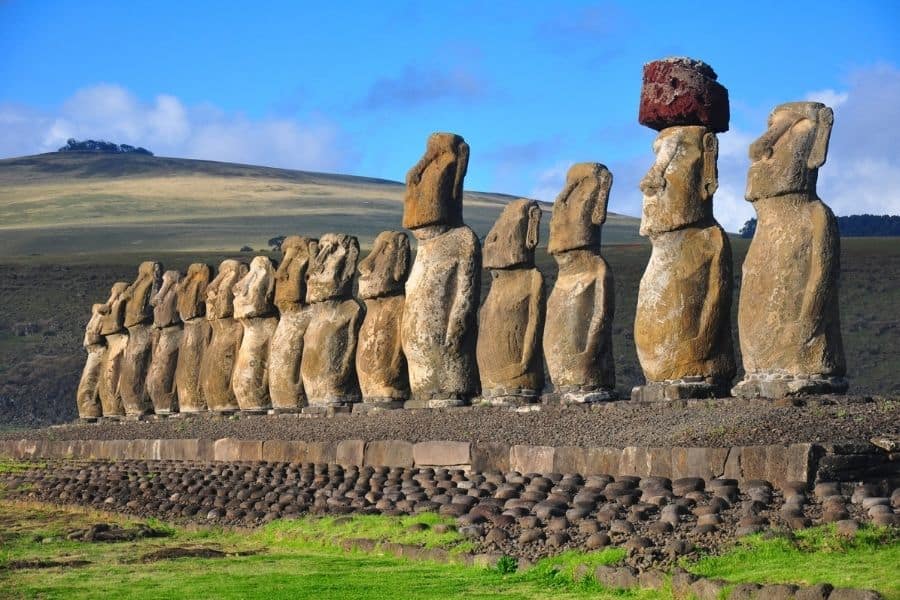 rapa nui national park, easter island tours, easter island tourism, rapa easter island, easter island travel, hanga roa easter island, easter island vacation, explore easter island, things to do on easter island, easter island trip, easter island things to do, isla de pascua, la isla de pascua, moai statue, tonariki, visit easter island, ahu, moai statues