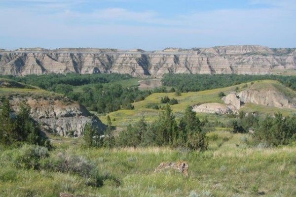 achenbach trail, achenbach trail theodore roosevelt national park, therodore roosevelt national park, best hikes in the us, hardest hikes in the us, best places to hike in the us, best hiking, best hiking in the us, most beautiful hikes in the us, best hiking trails, best hiking in the usa, best hiking places in the usa, best hiking trails in north dakota 