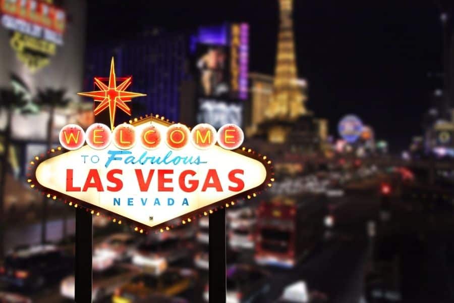 Las Vegas Sign, las vegas free attractions, las vegas free shows, top free things to do in vegas, free things to do las vegas