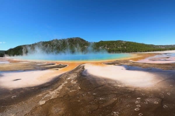 activities in yellowstone, planning a trip to yellowstone, yellowstone itineraries, best time to visit yellowstone national park, yellowstone itinerary

