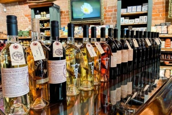 Jerome & Cottonwood Wineries—Northern Arizona’s Top Wine-Tasting Region