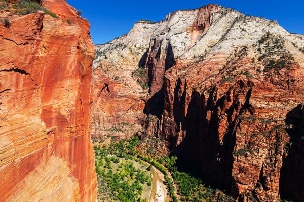 things to do in zion, things to do in zion national park, things to do near zion national park, best hikes in zion, best hiking in zion, best time to visit zion national park, best time to go to zion national park, best places to stay in zion national park