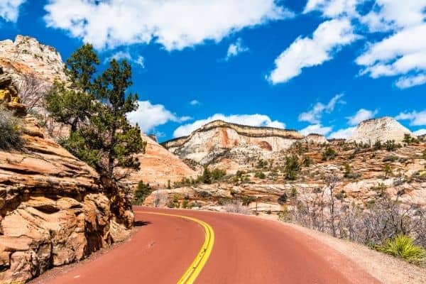 things to do in zion, things to do in zion national park, things to do near zion national park, best hikes in zion, best hiking in zion, best time to visit zion national park