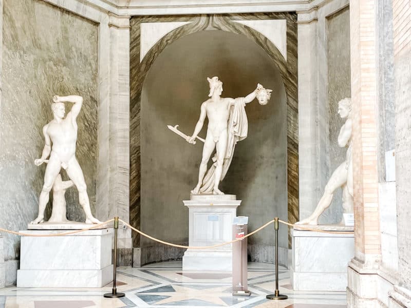 statues of perseaus and medusa