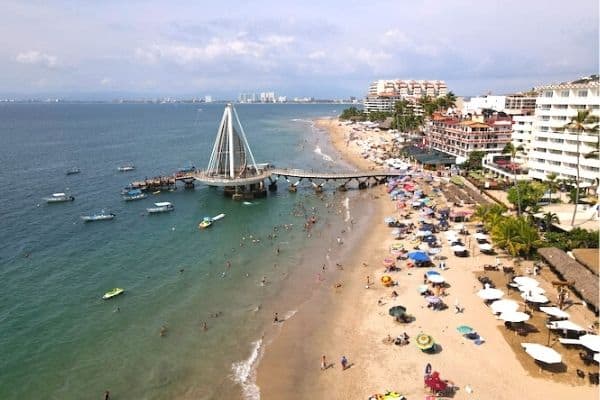 aeriel view of beach, beach umbrellas, hotels, best beaches in puerto Vallarta, beaches in puerto Vallarta