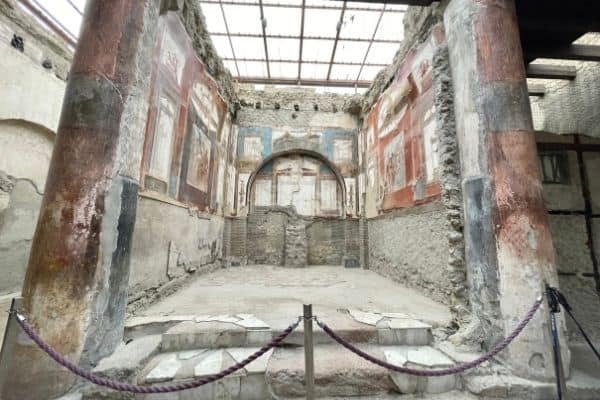 herculaneum college, pompeii and herculaneum