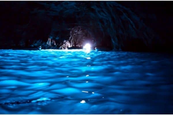 blue grotto, inside of the grotto, bright blue water, things to do in capri, capri blue grotto