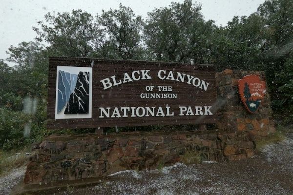 black canyon national park sign, black canyon gunnison, gunnison colorado, canyons in colorado