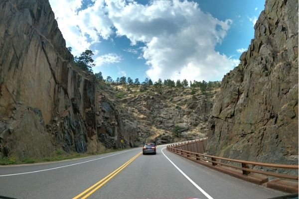 driving through rocky mountain national park, rocky mountain national park tour