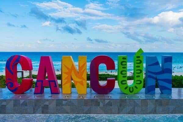 cancun sign, cancun tourist attractions, cancun sightseeing, things to do in downtown cancun