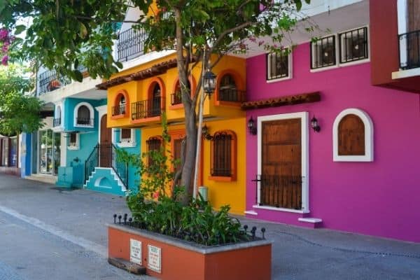 colorful homes in zona romantica, best places to stay in puerto vallarta, boutique hotels in puerto vallarta