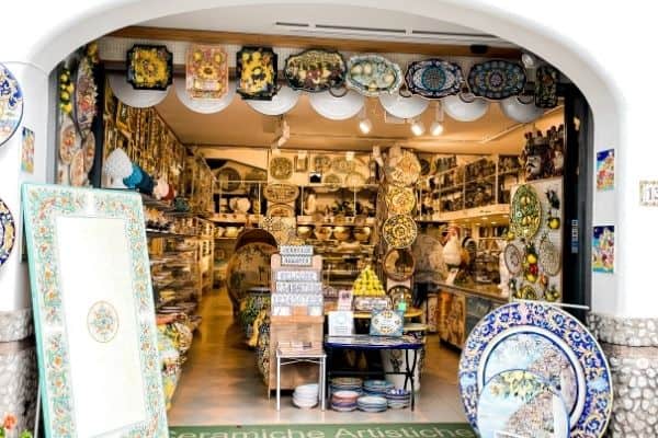 pottery shop opening in positano