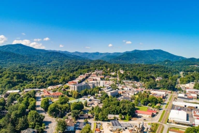 Best Places to Stay in Asheville, NC—Best Areas & Accommodations