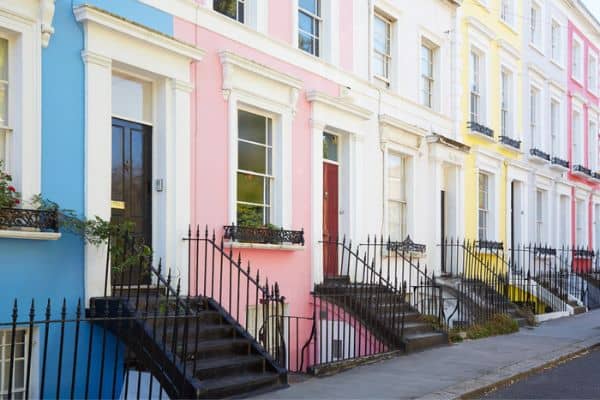 colorful homes in notting hill, cool places to stay in london, best places to stay in london
