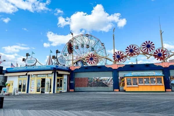 coney island, things to do in coney island, what to do in coney island, how to get to coney island, coney island attractions, coney island in winter, coney island beach, visiting coney island, visit coney island, coney island ferris wheel