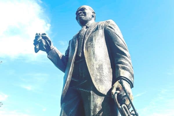 louis armstrong statue, new orleans things to do, must do in new orleans