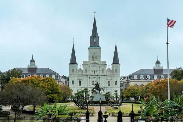 St. Louis Cathedral, St Louis Square, Andrew Jackson Statue, french quarter walking tour, French quarter walking tours, french quarter tour