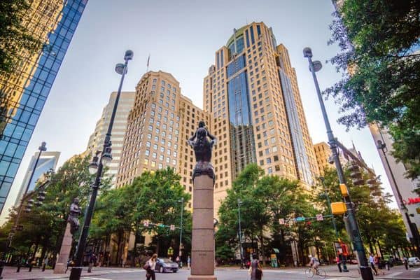 statue in uptown charlotte, fun things to do in charlotte, things to do near charlotte nc