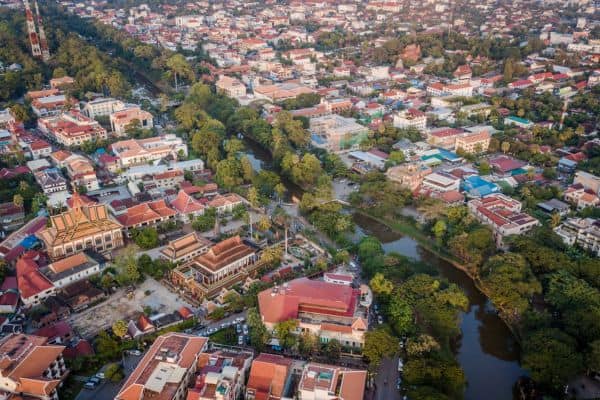 aeriel view of siem reap with river and temples, where to stay in siem reap, best hotels in siem reap, siem reap acoomodation