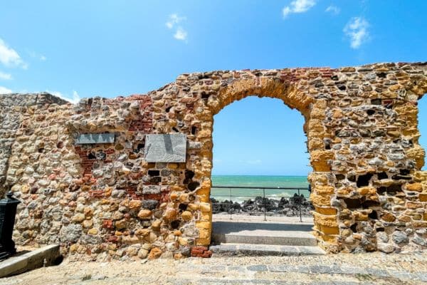 original city gate to cefalu, porta pescara, last remaining gate to the city center, best beaches in cefalu, beaches in cefalu