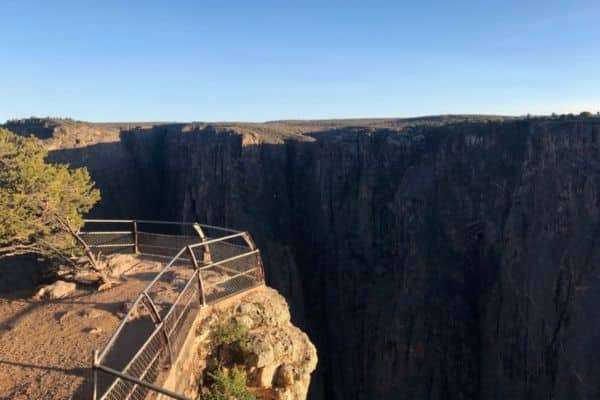 overlook with a dark canyon wall, things to do in black canyon, black canyon of the gunnison