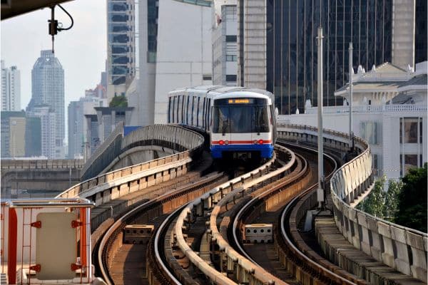skytrain coming through the tracks of bangkok
